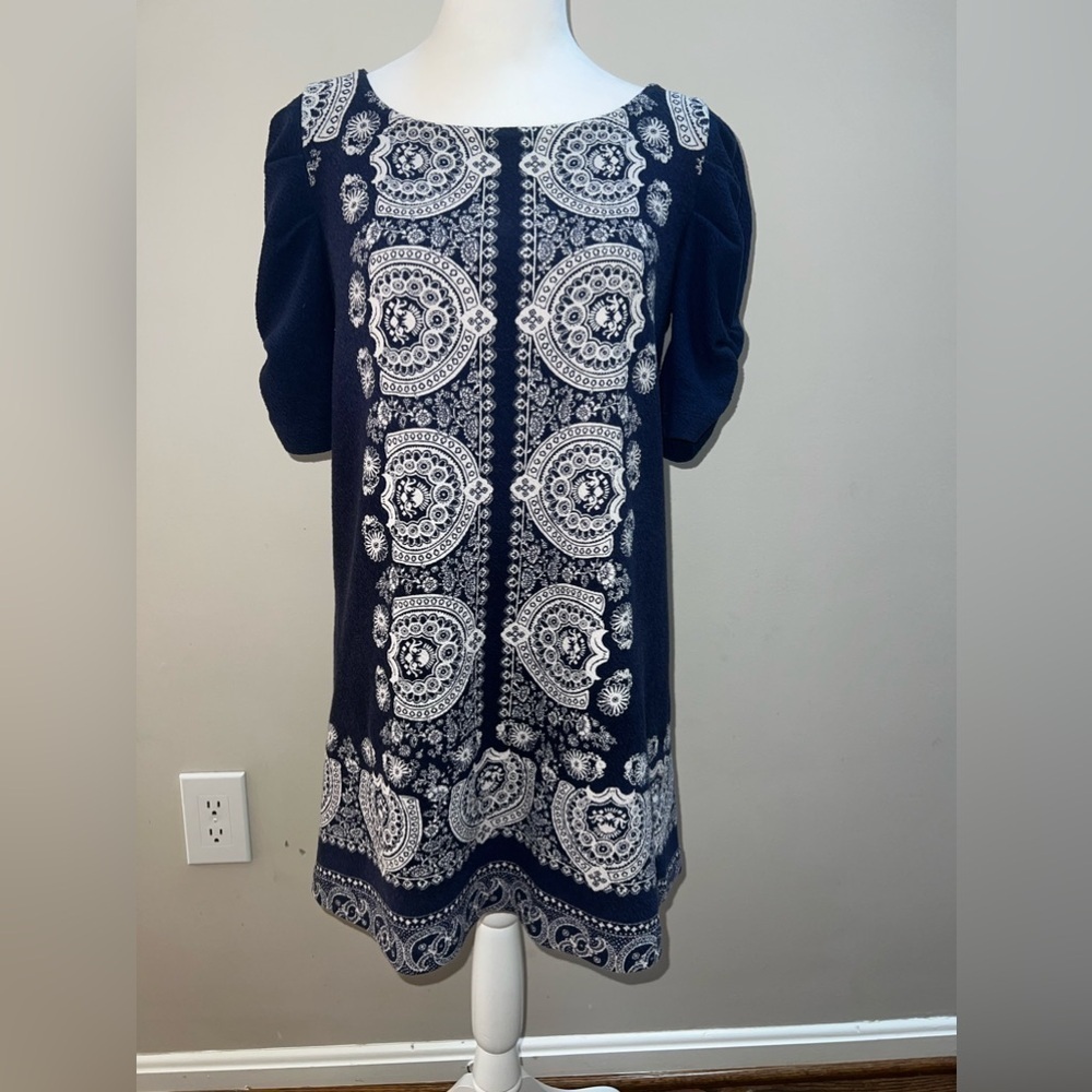 Akemi & Kin Midi Dress Size S